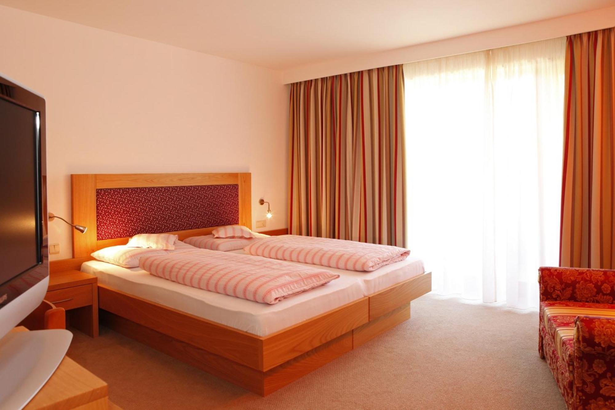 Hotel Stefaner 티레스 외부 사진